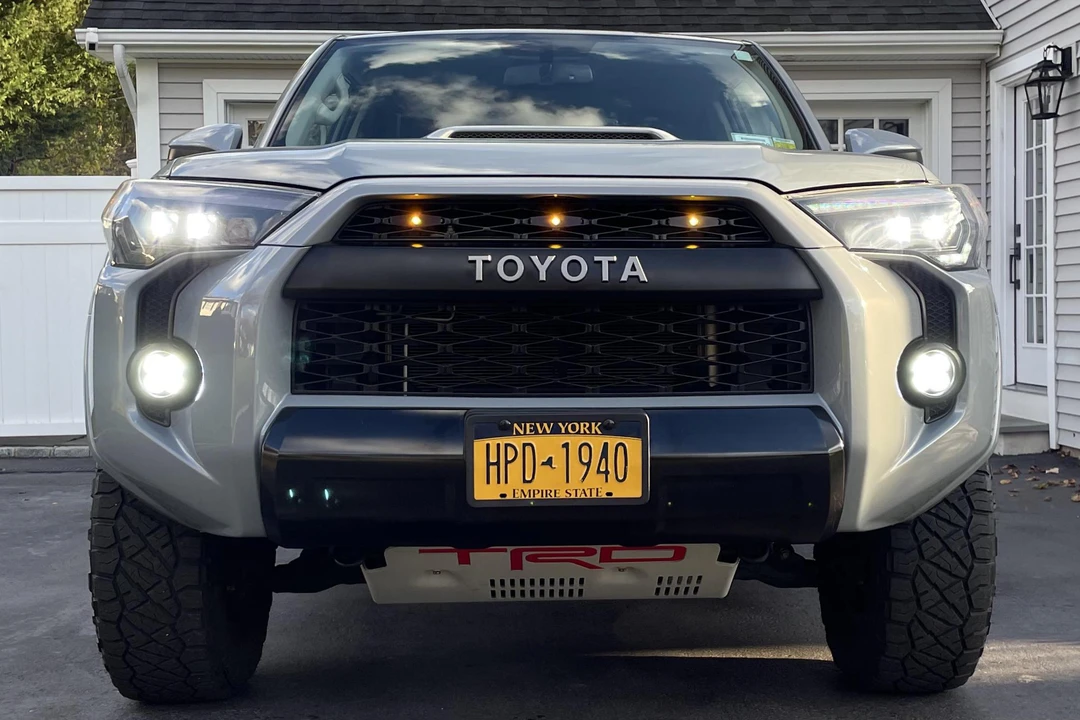 2017 Toyota 4Runner 5th Gen - Image 6 of 31