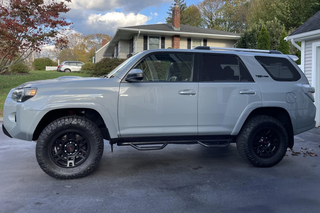 2017 Toyota 4Runner 5th Gen - Image 8 of 31