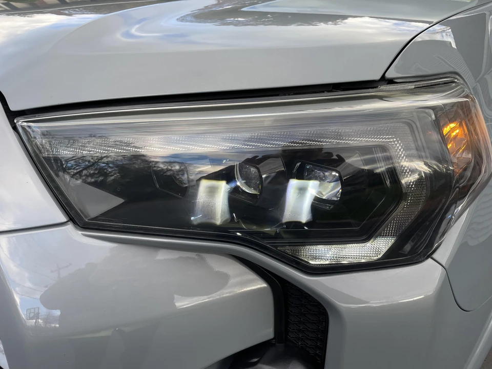 2017 Toyota 4Runner 5th Gen - Image 19 of 31