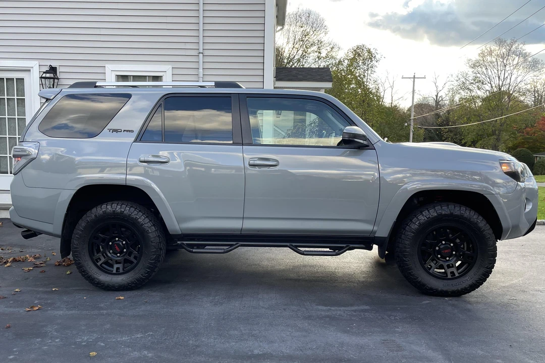2017 Toyota 4Runner 5th Gen - Image 3 of 31