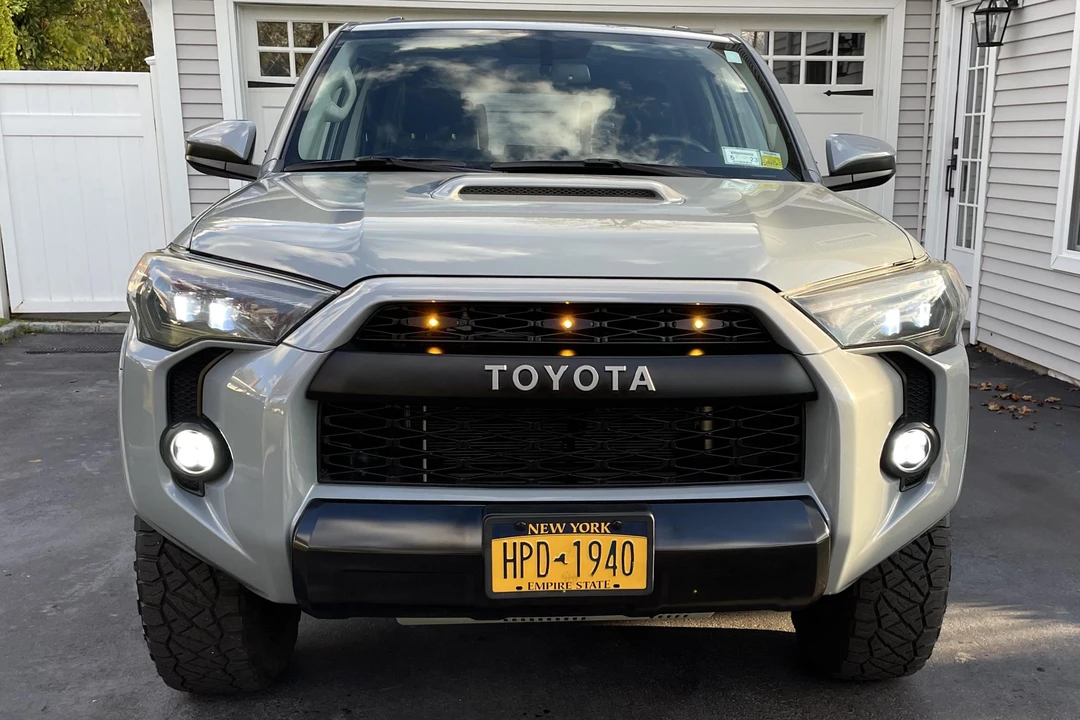 2017 Toyota 4Runner 5th Gen - Image 2 of 31