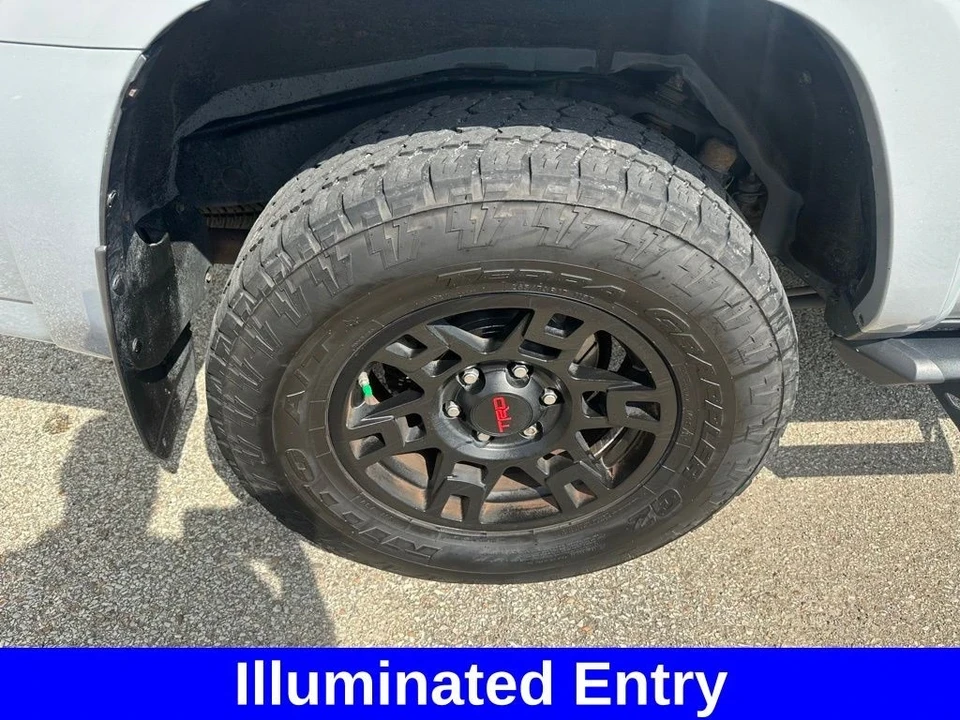 2017 Toyota 4Runner 5th Gen - Image 9 of 12