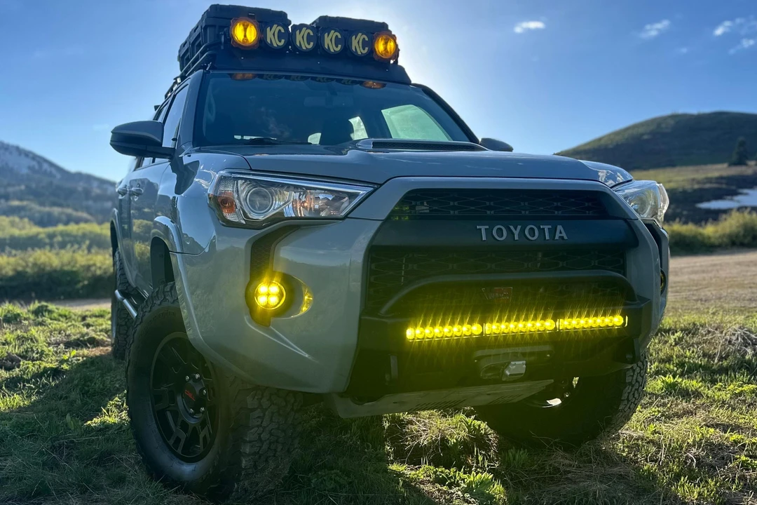 2017 Toyota 4Runner 5th Gen - Image 2 of 31
