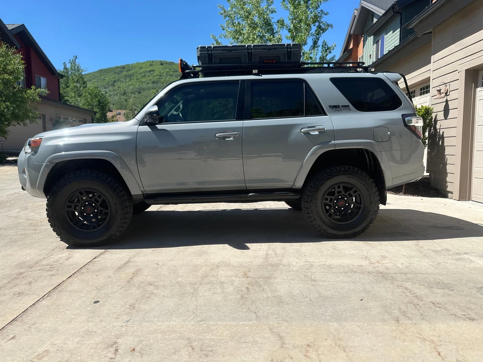2017 Toyota 4Runner 5th Gen - Image 11 of 31