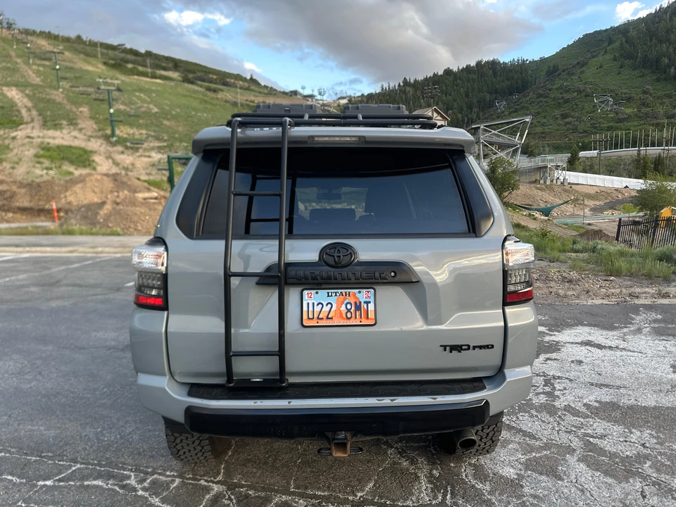 2017 Toyota 4Runner 5th Gen - Image 18 of 31