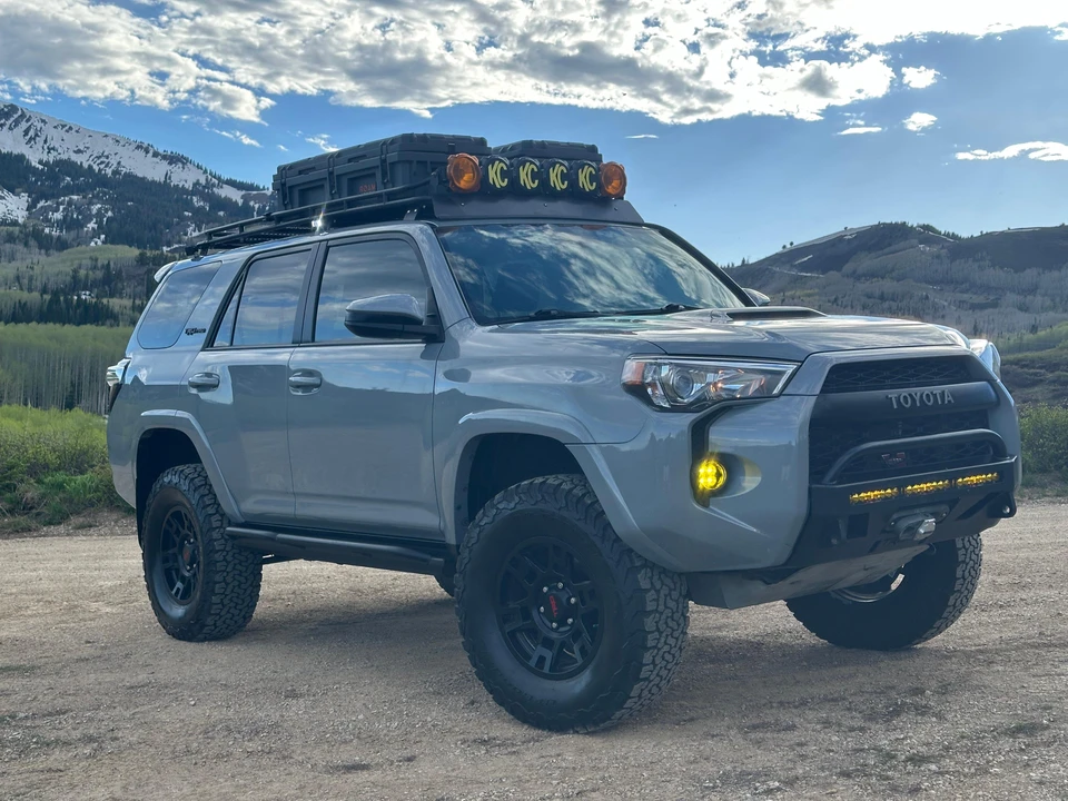 2017 Toyota 4Runner 5th Gen - Image 28 of 31