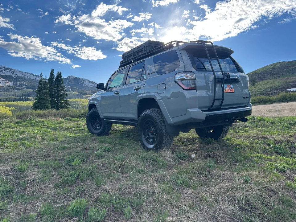 2017 Toyota 4Runner 5th Gen - Image 15 of 31