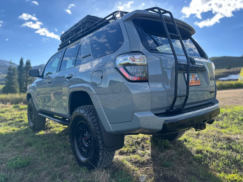 2017 Toyota 4Runner 5th Gen - Image 17 of 31