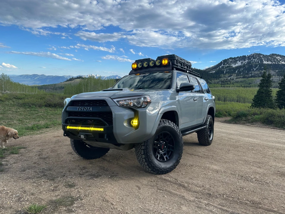 2017 Toyota 4Runner 5th Gen - Image 9 of 31