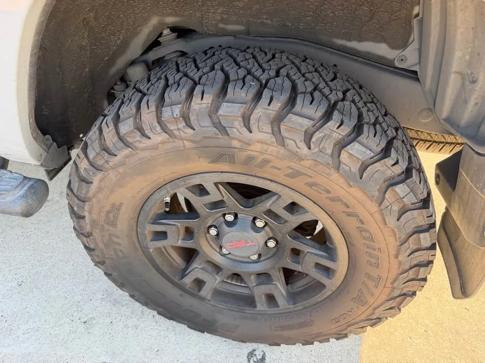 2017 Toyota 4Runner 5th Gen - Image 10 of 20