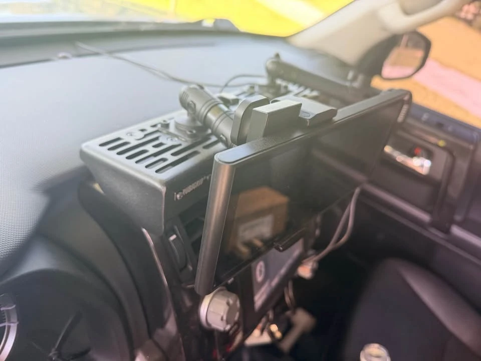 2017 Toyota 4Runner 5th Gen - Image 9 of 11