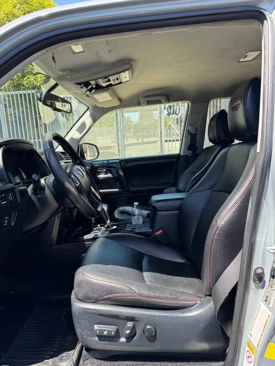 2017 Toyota 4Runner 5th Gen - Image 6 of 16