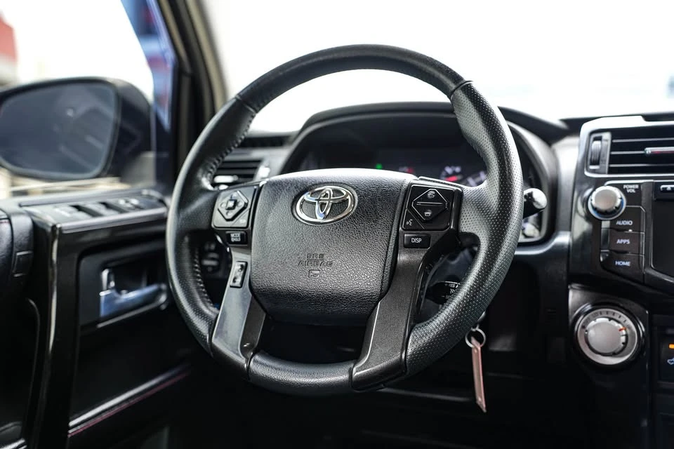 2017 Toyota 4Runner 5th Gen - Image 14 of 16