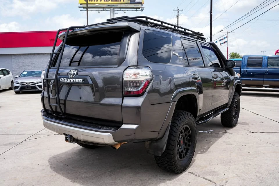 2017 Toyota 4Runner 5th Gen - Image 6 of 16