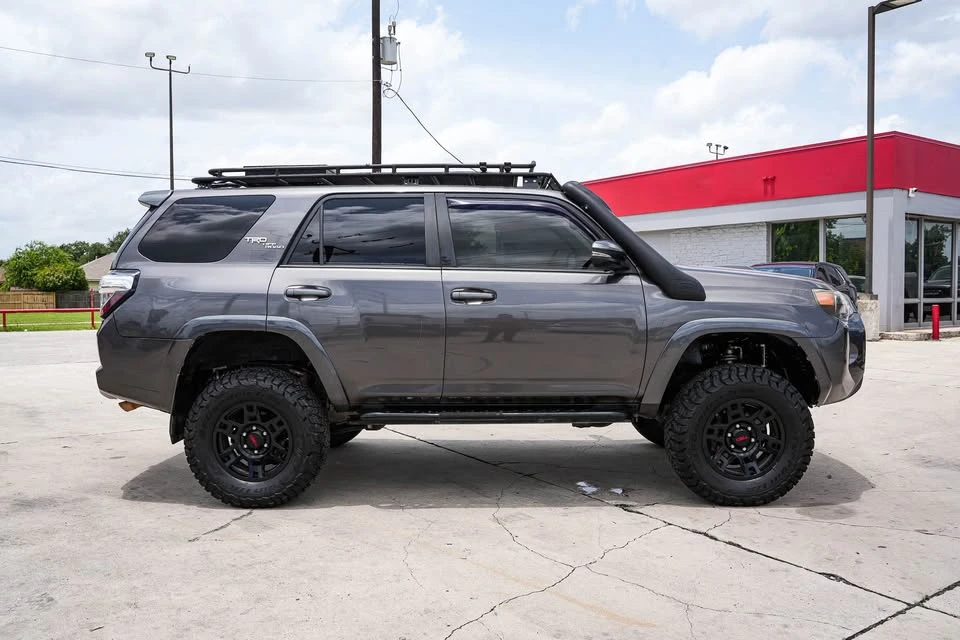 2017 Toyota 4Runner 5th Gen - Image 5 of 16