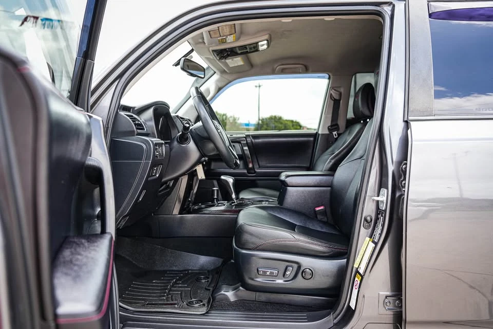 2017 Toyota 4Runner 5th Gen - Image 15 of 16