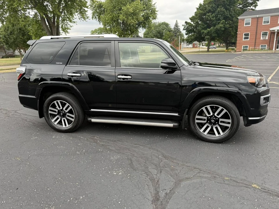 2017 Toyota 4Runner 5th Gen - Image 5 of 24
