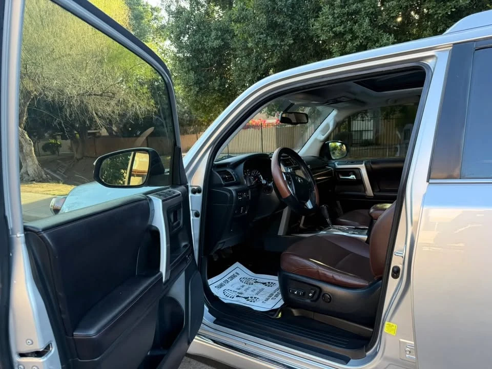 2017 Toyota 4Runner 5th Gen - Image 9 of 20
