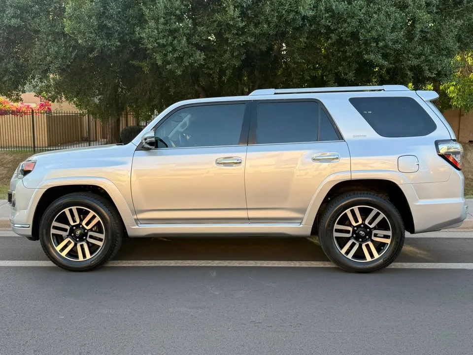 2017 Toyota 4Runner 5th Gen - Image 2 of 20