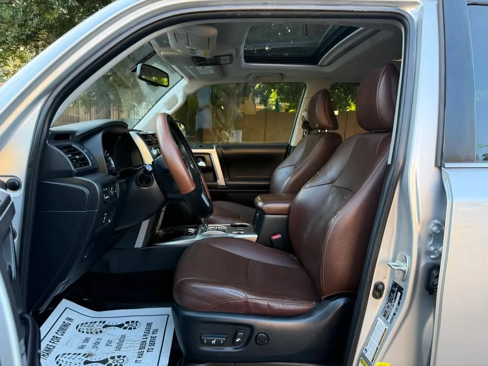2017 Toyota 4Runner 5th Gen - Image 11 of 20