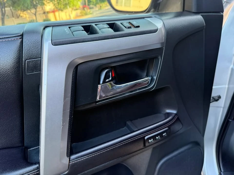 2017 Toyota 4Runner 5th Gen - Image 10 of 20