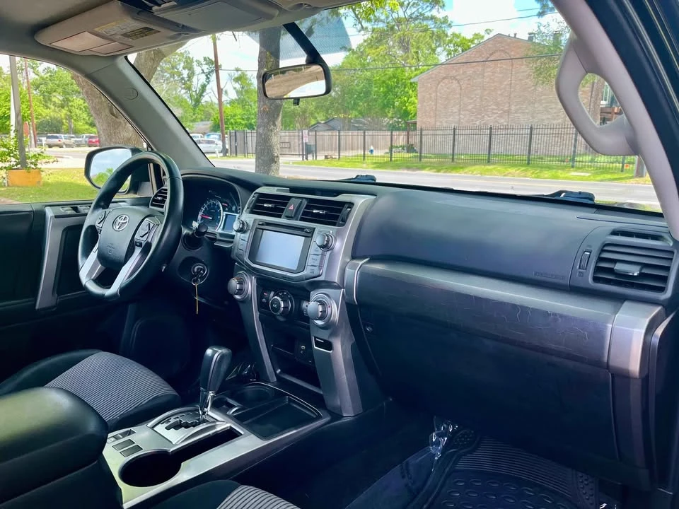 2017 Toyota 4Runner 5th Gen - Image 10 of 12