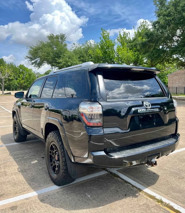 2017 Toyota 4Runner 5th Gen - Image 6 of 12