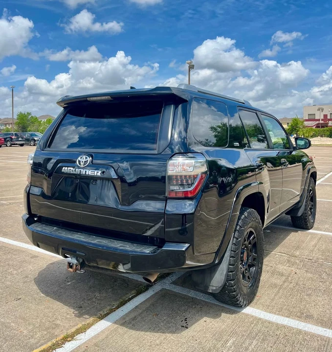 2017 Toyota 4Runner 5th Gen - Image 5 of 12