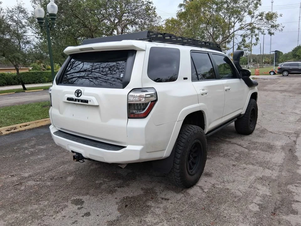 2017 Toyota 4Runner 5th Gen - Image 5 of 15