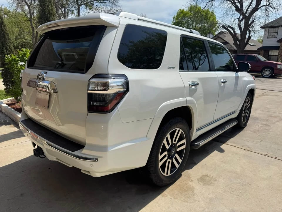 2017 Toyota 4Runner 5th Gen - Image 7 of 12