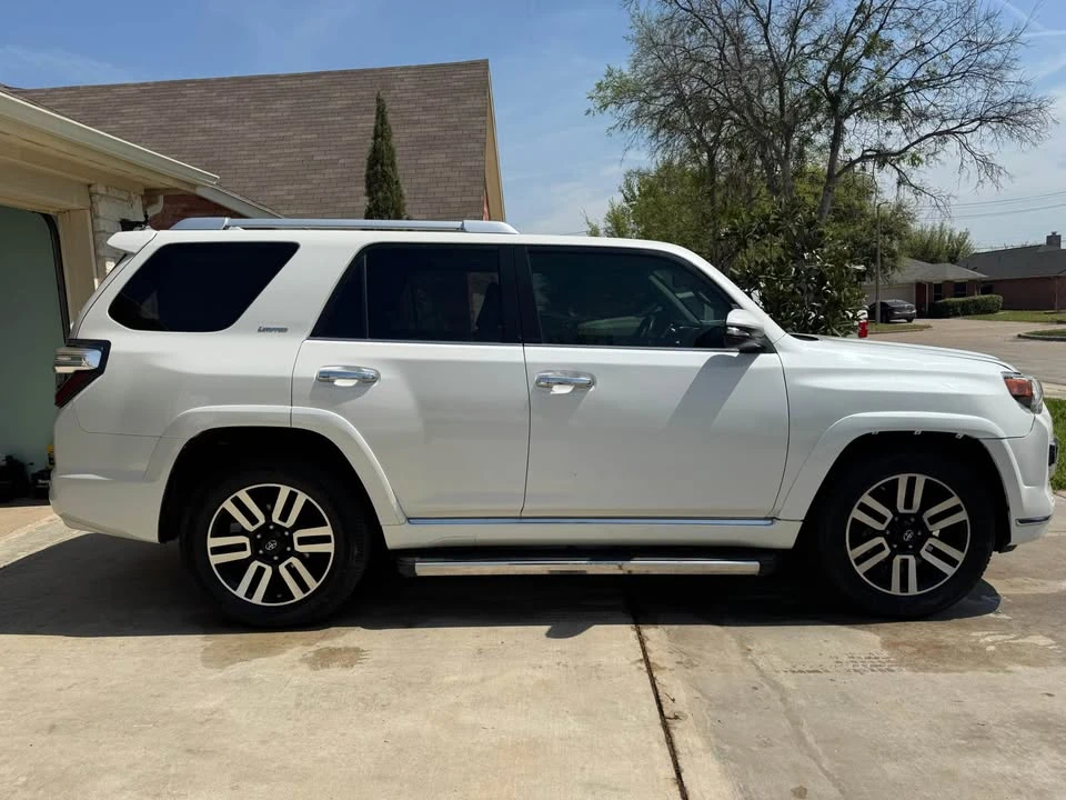 2017 Toyota 4Runner 5th Gen - Image 4 of 12