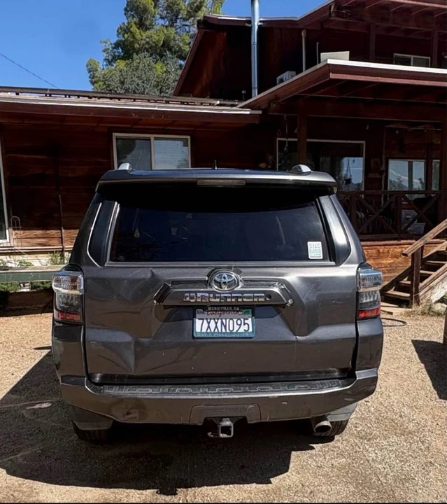 2017 Toyota 4Runner 5th Gen - Image 5 of 11