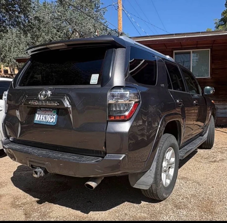 2017 Toyota 4Runner 5th Gen - Image 4 of 11