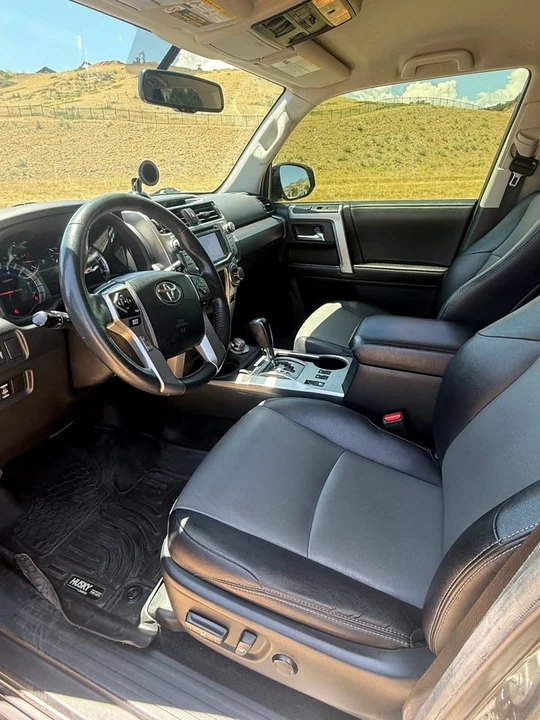 2017 Toyota 4Runner 5th Gen - Image 9 of 12