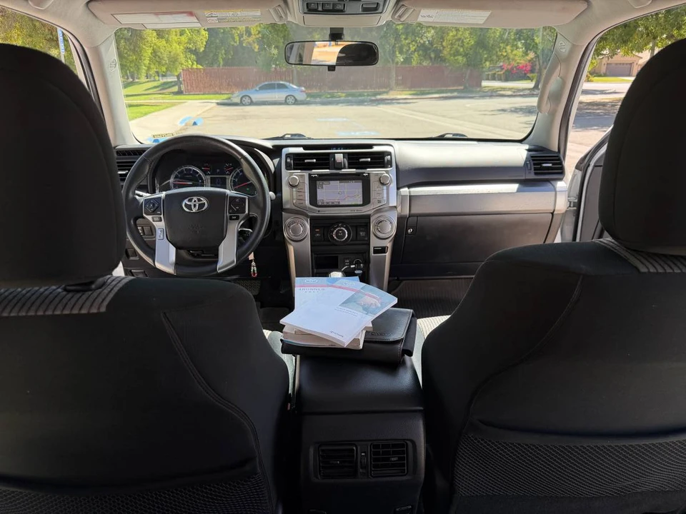 2017 Toyota 4Runner 5th Gen - Image 10 of 15