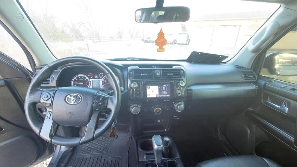 2017 Toyota 4Runner 5th Gen - Image 8 of 9