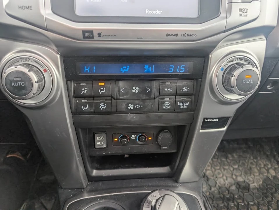 2017 Toyota 4Runner 5th Gen - Image 5 of 10