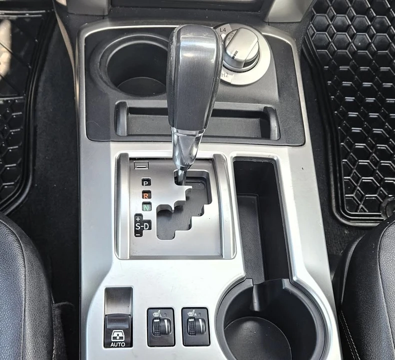 2017 Toyota 4Runner 5th Gen - Image 13 of 20