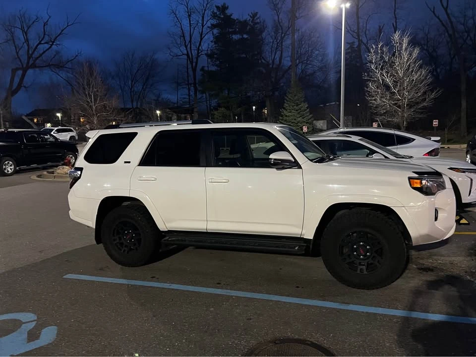 2017 Toyota 4Runner 5th Gen - Image 4 of 12