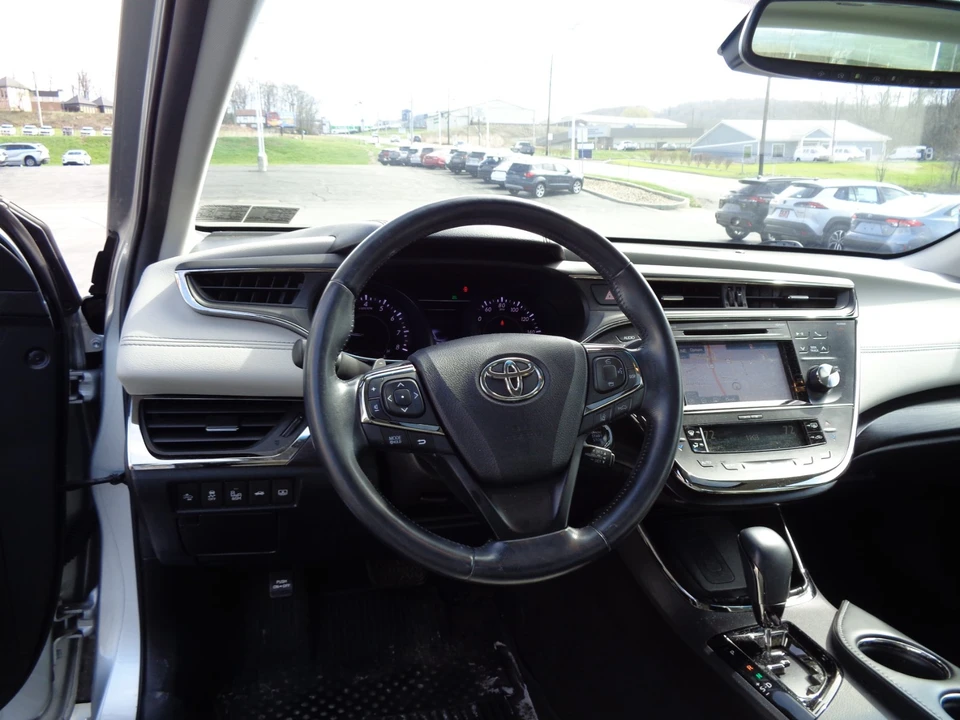 2017 Toyota Avalon 4th Gen - Image 14 of 20