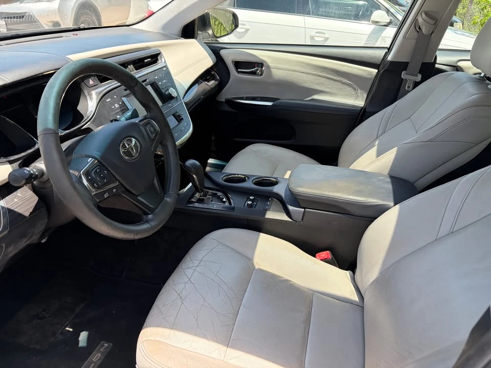 2017 Toyota Avalon 4th Gen - Image 9 of 13