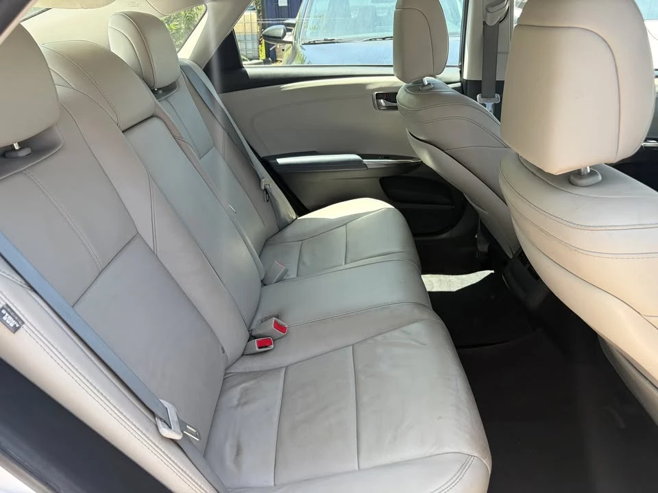 2017 Toyota Avalon 4th Gen - Image 7 of 13