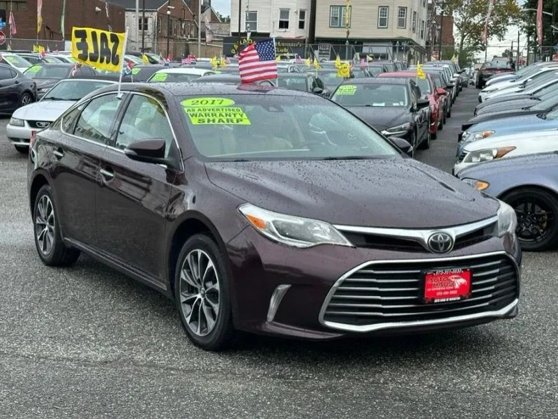 2017 Toyota Avalon 4th Gen - Image 3 of 12