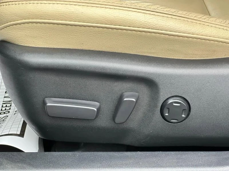 2017 Toyota Avalon 4th Gen - Image 12 of 12