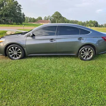 2017 Toyota Avalon XLE Plus