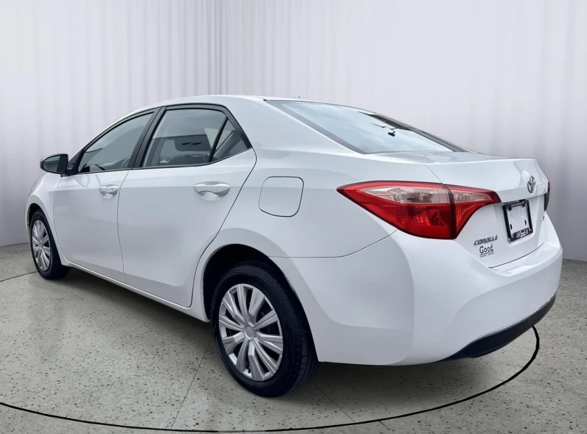 2017 Toyota Corolla 11th Gen - Image 4 of 15
