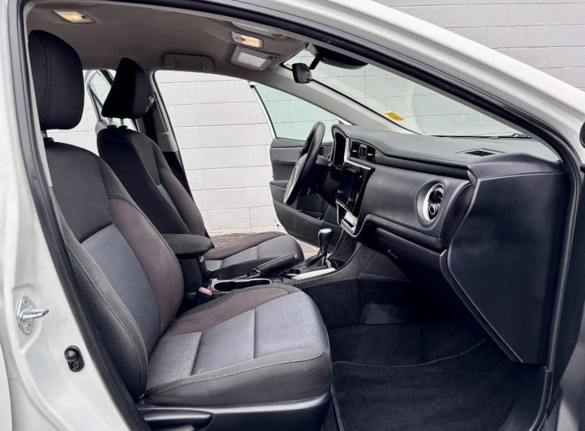2017 Toyota Corolla 11th Gen - Image 13 of 15