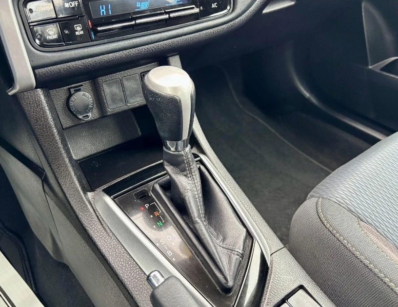 2017 Toyota Corolla 11th Gen - Image 11 of 15