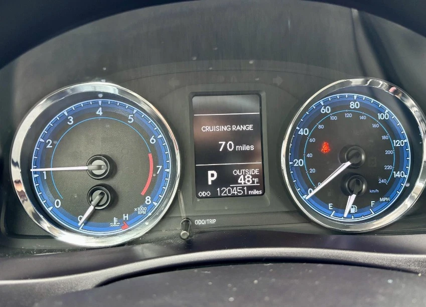 2017 Toyota Corolla 11th Gen - Image 10 of 15