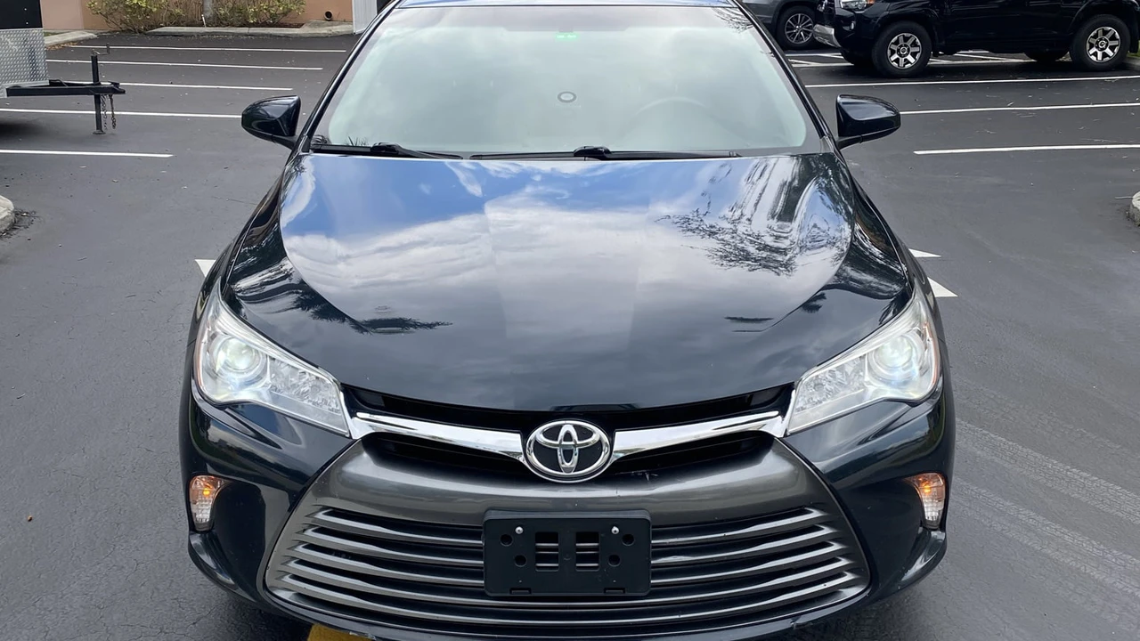 2017 Toyota Camry 7th Gen - Image 6 of 7
